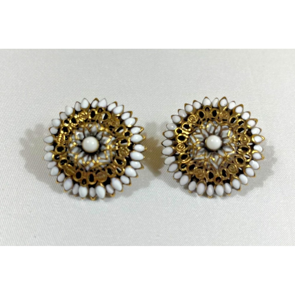 Vintage Unbranded Womens Earrings Clip On White Enamel Sunburst Boho Whimsygoth